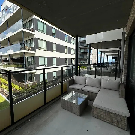 Modern 1 Bedroom In Διαμέρισμα *